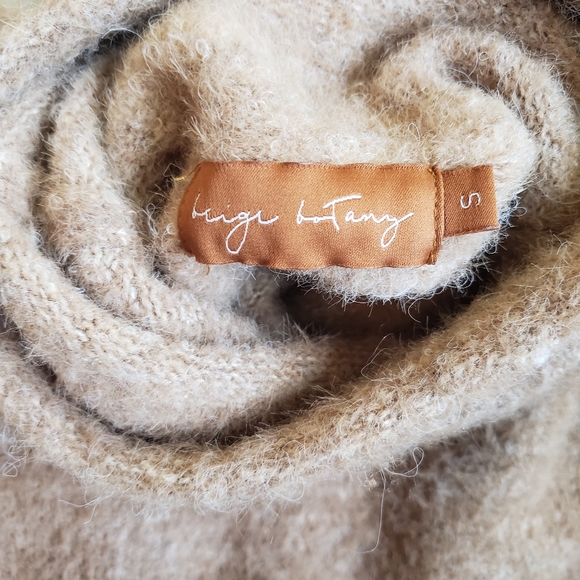 SUPER CUTE SWEATER - Picture 7 of 11